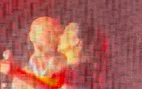 Detalj koji je svima promakao na koncertu: Milica Pavlović i Boban Rajović se poljubili u usta! (VIDEO)