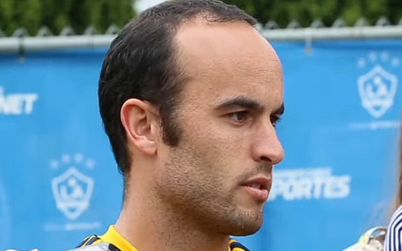 EURO 2024: Legendarni fudbaler postao predmet podsmeha zbog neobične frizure! ..