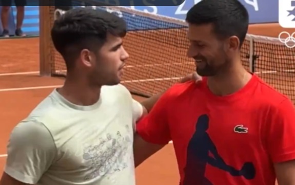 Novak Djoković nasmejao sve reakcijom kada je video Alcaraza: Nismo se tuširali zajedno! (FOTO)
