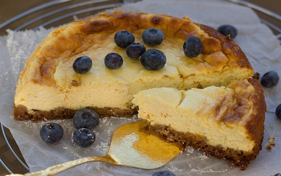 Neodoljivi CHEESECAKE s borovnicama i limunom: Savršen desert za svaku ..