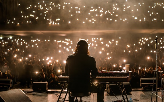 SPEKTAKL U BEOGRADU! Aca Lukas održao koncert za pamćenje u Sava Centru!  