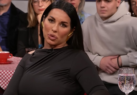 Seka Aleksić u Balenciaga kostimu: Kim Kardashian inspiracija u novom spotu za pesmu - Šteta!