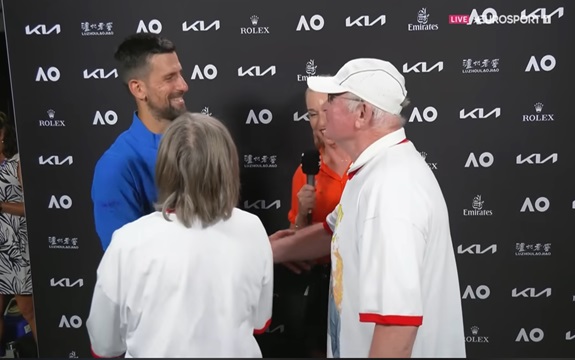 Emotivni susret na Australian Openu: Novak Đoković sreo čoveka koji mu je promenio život pre 20 godina! (VIDEO)