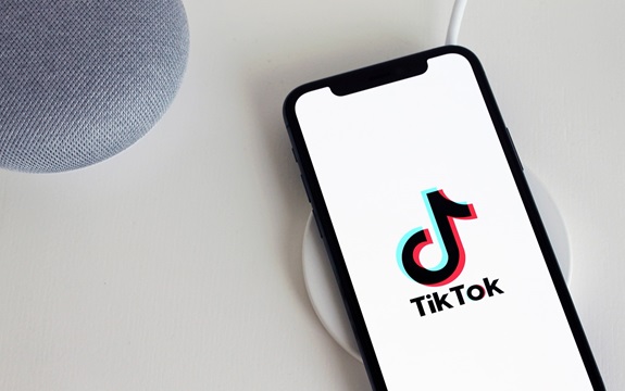 TikTok ponovo online u Americi: Kako je izvršna naredba pomogla platformi?