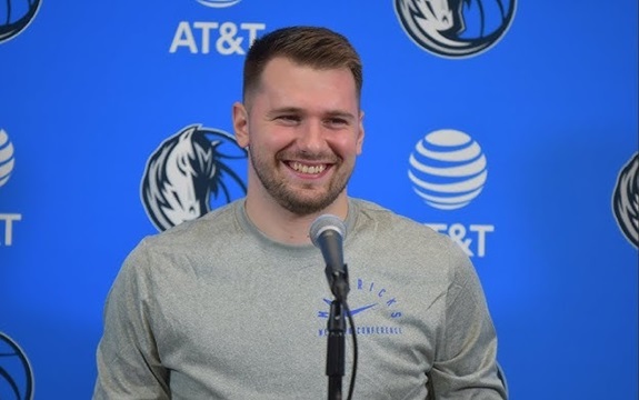 Prvi put u dresu Lakersa: Luka Dončić započinje novu eru, evo kada debituje! (FOTO)