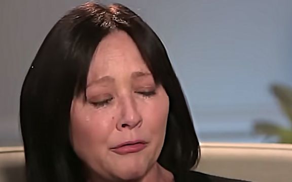 Shannen Doherty birala haljinu za sahranu dok je muž uveliko varao!