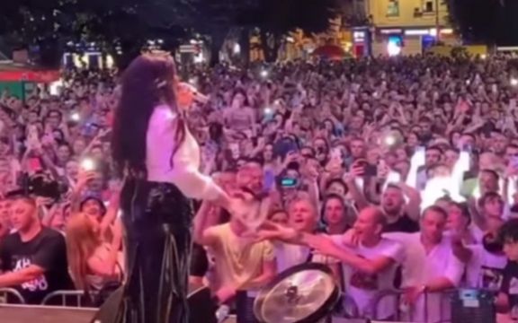 Dragana Mirković napravila popis stanovništva u Rumi: Spektakl kakav se ne pamti! (FOTO)