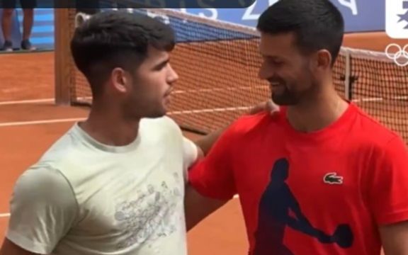 Novak Djoković nasmejao sve reakcijom kada je video Alcaraza: Nismo se tuširali zajedno! (FOTO)