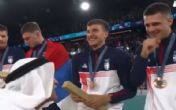 Bogdan Bogdanović i Aleksa Avramović glavna senzacija na internetu: Srpski asovi zasenili sve na dodeli medalja! (FOTO)